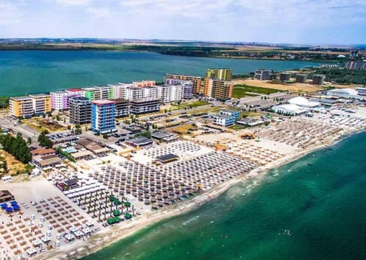 Summerland Sea & * Mamaia