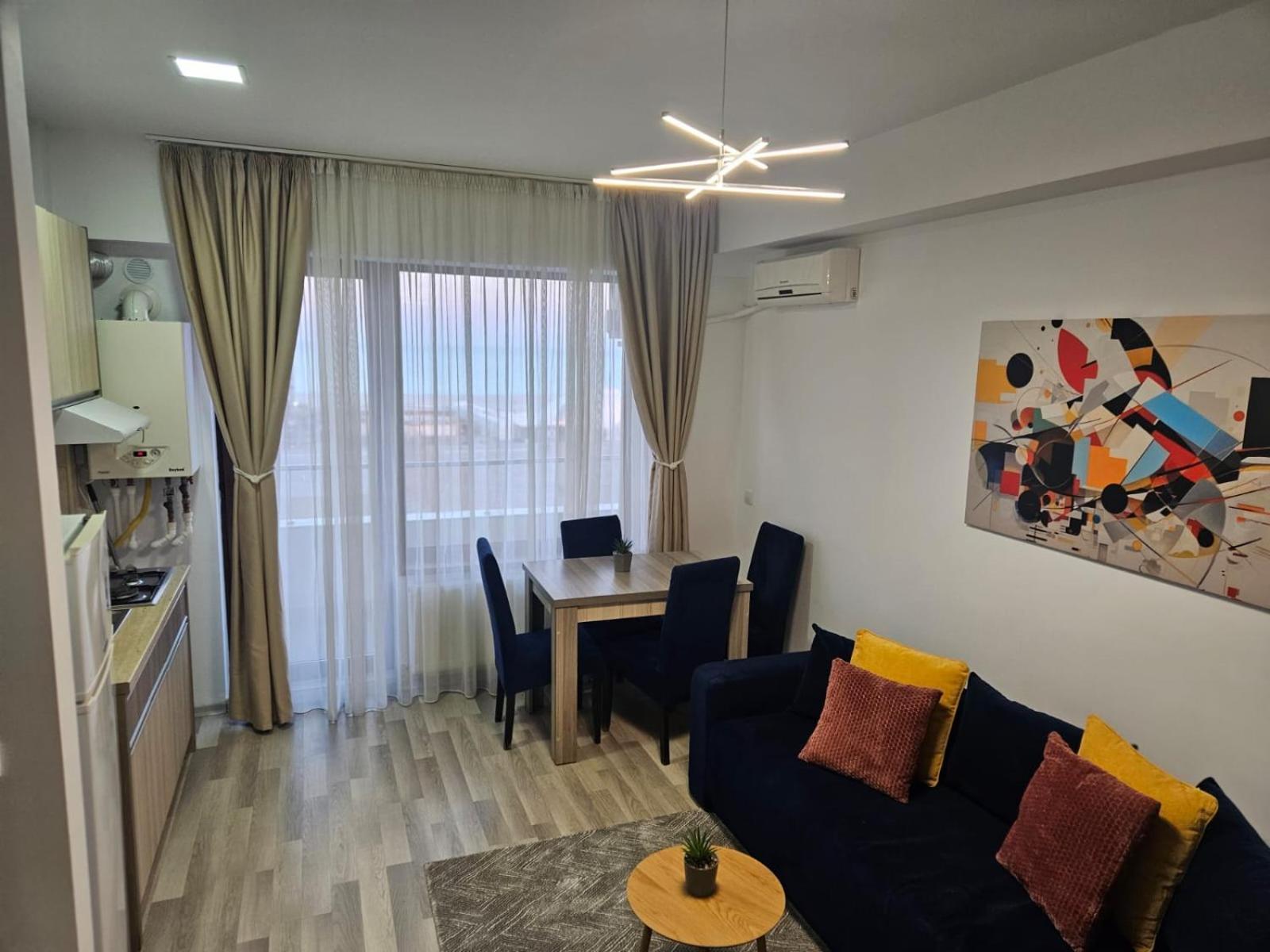 Summerland Sea & Mamaia